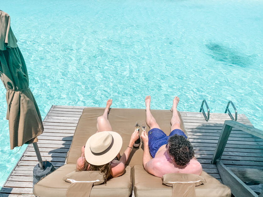 Maldives travel guide: champagne on the sun lounger in the Maldives